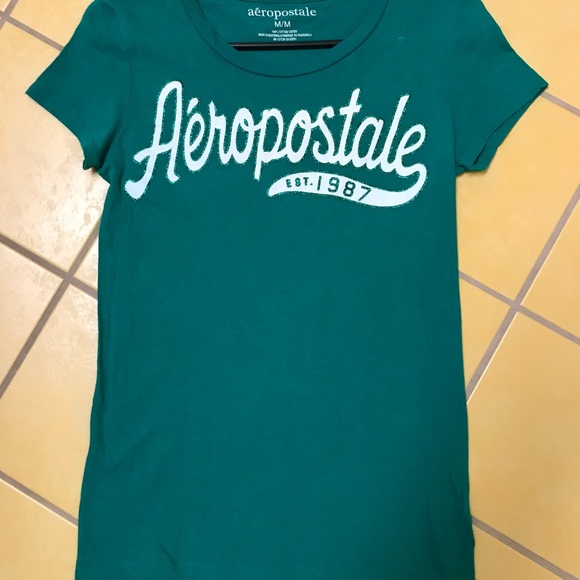 Aeropostale glitter outline Kelly green tee - Excellent, like new! - Picture 3 of 5